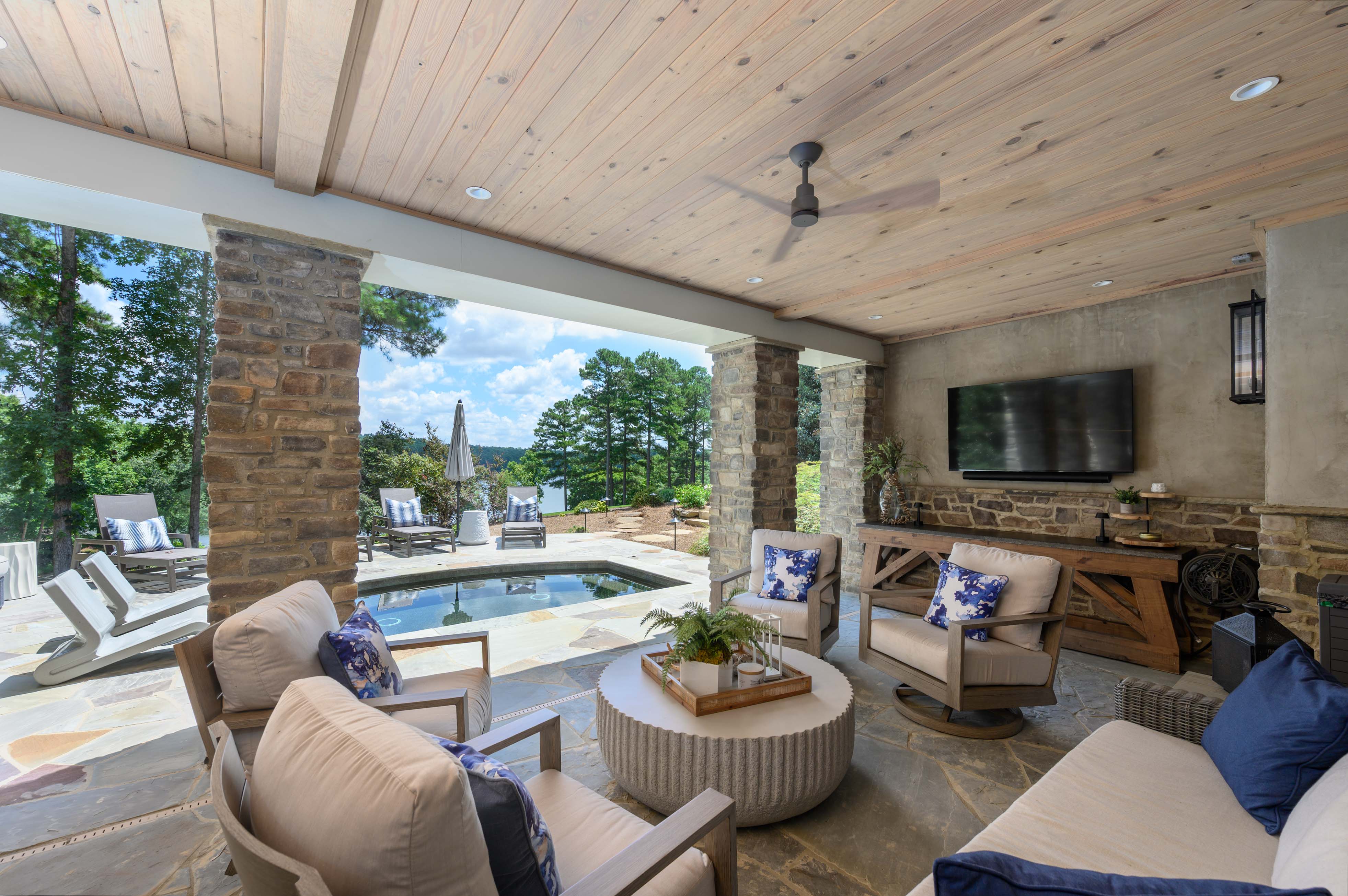 1060 Montgomery Drive image 40